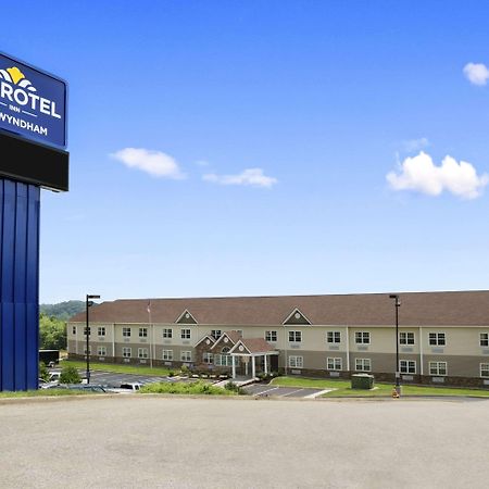 Microtel Inn & Suites By Wyndham Mineral Wells/Parkersburg Bagian luar foto
